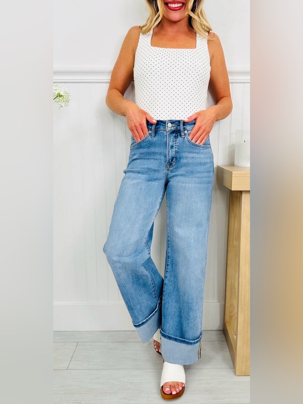 LOFT The Wide-Leg Crop Jeans in Medium Blue Wash